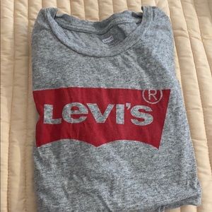 Levis T-shirt